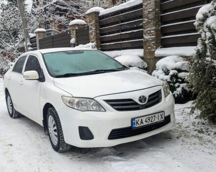 Белый Тойота Королла, объемом двигателя 1.3 л и пробегом 265 тыс. км за 6500 $, фото 1 на Automoto.ua