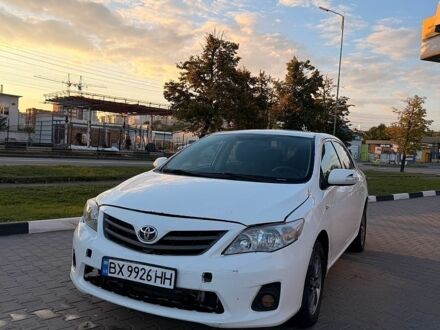 Белый Тойота Королла, объемом двигателя 1.33 л и пробегом 180 тыс. км за 5500 $, фото 1 на Automoto.ua