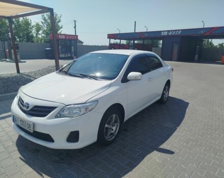 Белый Тойота Королла, объемом двигателя 1.3 л и пробегом 301 тыс. км за 7900 $, фото 1 на Automoto.ua