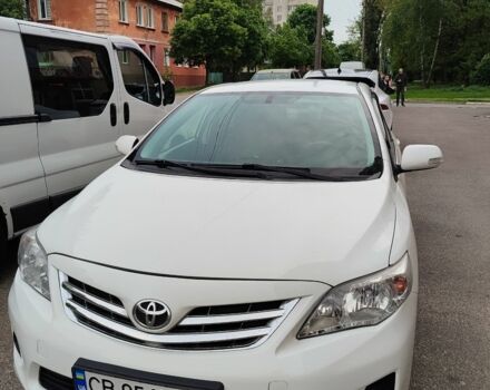 Белый Тойота Королла, объемом двигателя 1.3 л и пробегом 320 тыс. км за 5600 $, фото 1 на Automoto.ua