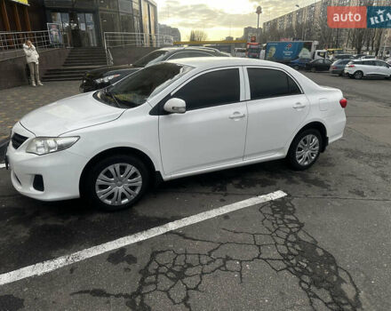 Белый Тойота Королла, объемом двигателя 1.33 л и пробегом 351 тыс. км за 7000 $, фото 1 на Automoto.ua