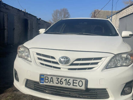 Тойота Королла 2011 у Светловдске на Automoto.ua Білий Тойота Королла, об'ємом двигуна 1.33 л та пробігом 267 тис. км за 6900 $, фото 1 на Automoto.ua