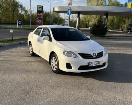 Белый Тойота Королла, объемом двигателя 1.3 л и пробегом 184 тыс. км за 7800 $, фото 1 на Automoto.ua