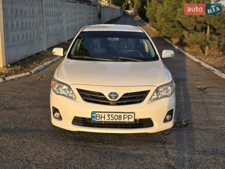 Тойота Королла 2012 в Одессе на Automoto.ua Белый Тойота Королла, объемом двигателя 1.6 л и пробегом 110 тыс. км за 10900 $, фото 1 на Automoto.ua