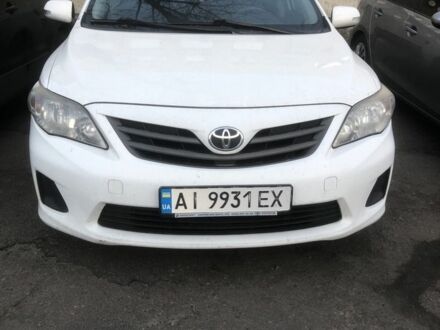 Белый Тойота Королла, объемом двигателя 1.6 л и пробегом 350 тыс. км за 6000 $, фото 1 на Automoto.ua