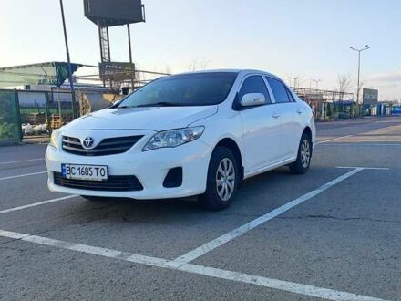 Белый Тойота Королла, объемом двигателя 1.33 л и пробегом 75 тыс. км за 7550 $, фото 1 на Automoto.ua