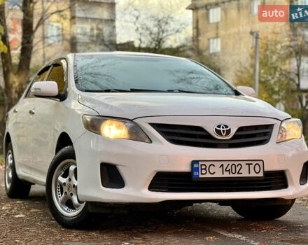 Белый Тойота Королла, объемом двигателя 1.33 л и пробегом 302 тыс. км за 3999 $, фото 1 на Automoto.ua