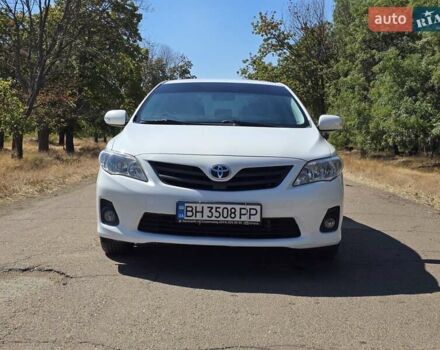 Білий Тойота Королла, об'ємом двигуна 1.6 л та пробігом 110 тис. км за 10800 $, фото 1 на Automoto.ua