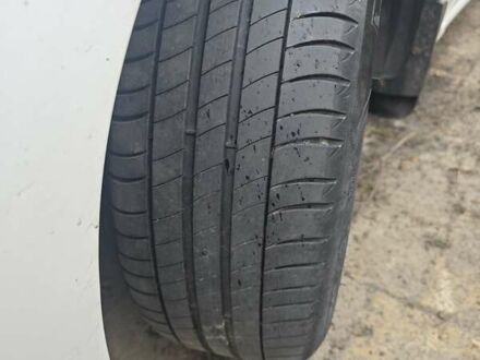 Білий Тойота Королла, об'ємом двигуна 1.6 л та пробігом 143 тис. км за 10300 $, фото 1 на Automoto.ua