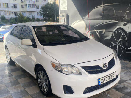 Белый Тойота Королла, объемом двигателя 1.8 л и пробегом 219 тыс. км за 7999 $, фото 1 на Automoto.ua