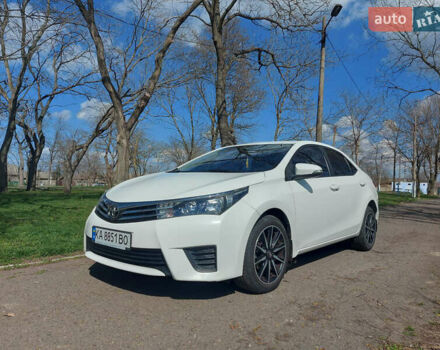 Белый Тойота Королла, объемом двигателя 1.3 л и пробегом 83 тыс. км за 12000 $, фото 1 на Automoto.ua