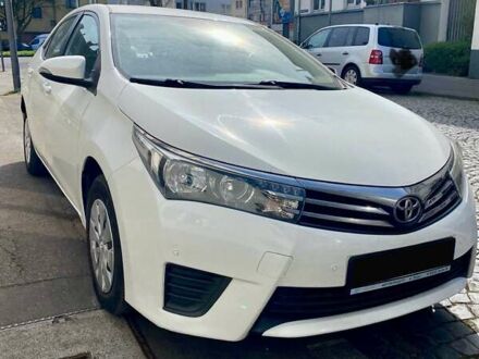 Білий Тойота Королла, об'ємом двигуна 1.33 л та пробігом 140 тис. км за 12000 $, фото 1 на Automoto.ua