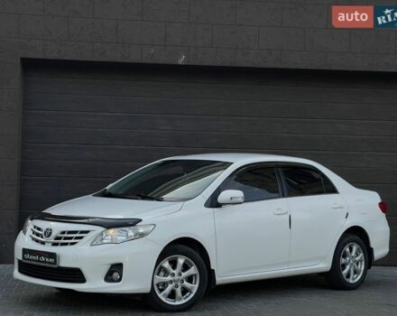 Белый Тойота Королла, объемом двигателя 1.6 л и пробегом 193 тыс. км за 10999 $, фото 1 на Automoto.ua
