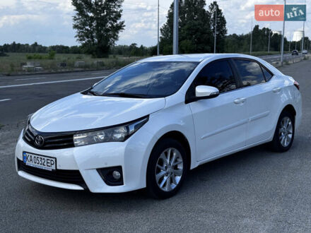 Тойота Королла 2013 у Києві на Automoto.ua Білий Тойота Королла, об'ємом двигуна 1.6 л та пробігом 198 тис. км за 9600 $, фото 1 на Automoto.ua