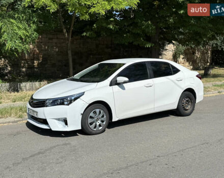 Білий Тойота Королла, об'ємом двигуна 1.33 л та пробігом 173 тис. км за 5700 $, фото 1 на Automoto.ua