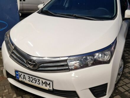 Білий Тойота Королла, об'ємом двигуна 1.3 л та пробігом 200 тис. км за 7500 $, фото 1 на Automoto.ua