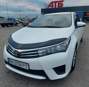 Белый Тойота Королла, объемом двигателя 1.6 л и пробегом 160 тыс. км за 9300 $, фото 1 на Automoto.ua
