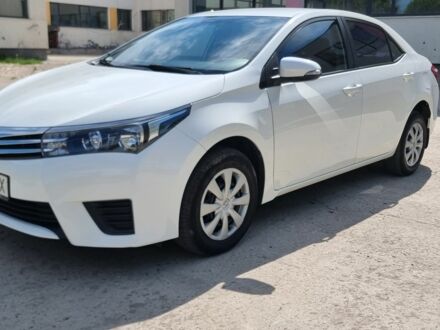 Тойота Королла 2013 у Марганце на Automoto.ua Білий Тойота Королла, об'ємом двигуна 1.3 л та пробігом 98 тис. км за 8200 $, фото 1 на Automoto.ua