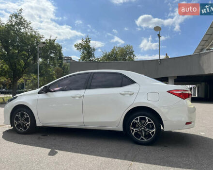 Белый Тойота Королла, объемом двигателя 1.6 л и пробегом 197 тыс. км за 11500 $, фото 1 на Automoto.ua