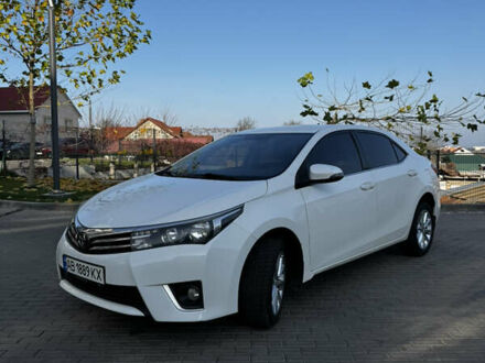 Белый Тойота Королла, объемом двигателя 1.6 л и пробегом 220 тыс. км за 10499 $, фото 1 на Automoto.ua