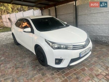 Белый Тойота Королла, объемом двигателя 1.3 л и пробегом 203 тыс. км за 8700 $, фото 1 на Automoto.ua