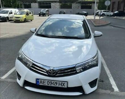 Білий Тойота Королла, об'ємом двигуна 1.33 л та пробігом 98 тис. км за 8000 $, фото 1 на Automoto.ua