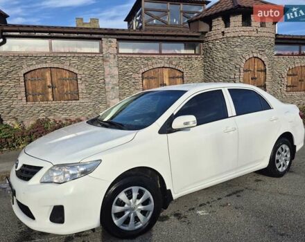 Белый Тойота Королла, объемом двигателя 0 л и пробегом 145 тыс. км за 7300 $, фото 1 на Automoto.ua