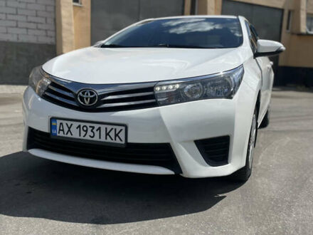 Тойота Королла 2014 в Харькове на Automoto.ua Белый Тойота Королла, объемом двигателя 1.33 л и пробегом 224 тыс. км за 8400 $, фото 1 на Automoto.ua