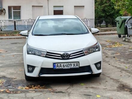 Тойота Королла 2014 в Киеве на Automoto.ua Белый Тойота Королла, объемом двигателя 1.6 л и пробегом 227 тыс. км за 8900 $, фото 1 на Automoto.ua