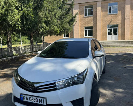 Белый Тойота Королла, объемом двигателя 1.33 л и пробегом 180 тыс. км за 9950 $, фото 1 на Automoto.ua