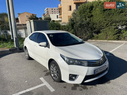 Білий Тойота Королла, об'ємом двигуна 1.6 л та пробігом 300 тис. км за 10800 $, фото 1 на Automoto.ua