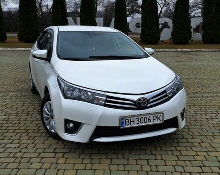Белый Тойота Королла, объемом двигателя 1.6 л и пробегом 200 тыс. км за 8699 $, фото 1 на Automoto.ua