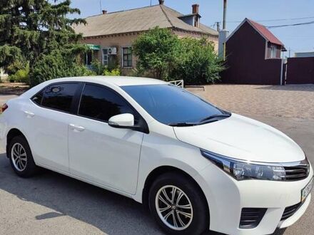Тойота Королла 2014 в Долинской на Automoto.ua Белый Тойота Королла, объемом двигателя 1.6 л и пробегом 33 тыс. км за 13500 $, фото 1 на Automoto.ua