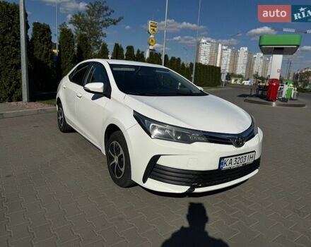 Белый Тойота Королла, объемом двигателя 1.6 л и пробегом 186 тыс. км за 8900 $, фото 1 на Automoto.ua