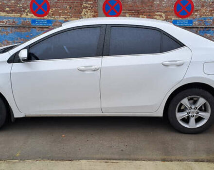 Белый Тойота Королла, объемом двигателя 1.6 л и пробегом 160 тыс. км за 11900 $, фото 1 на Automoto.ua