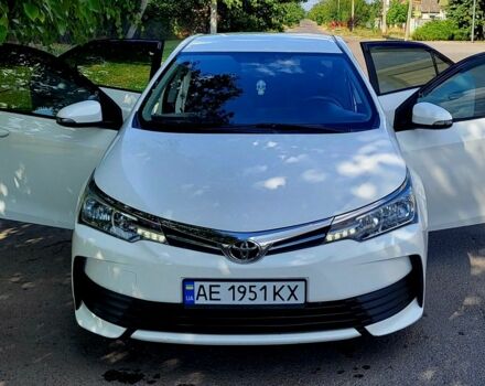 Белый Тойота Королла, объемом двигателя 0 л и пробегом 110 тыс. км за 12000 $, фото 1 на Automoto.ua