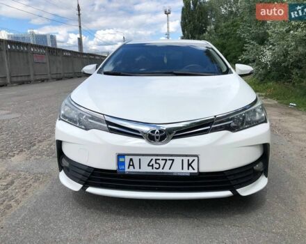 Белый Тойота Королла, объемом двигателя 1.6 л и пробегом 260 тыс. км за 9600 $, фото 1 на Automoto.ua