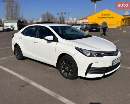 Белый Тойота Королла, объемом двигателя 1.6 л и пробегом 201 тыс. км за 9800 $, фото 1 на Automoto.ua