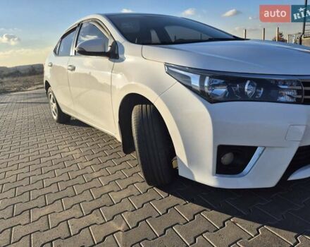 Белый Тойота Королла, объемом двигателя 1.33 л и пробегом 201 тыс. км за 8999 $, фото 1 на Automoto.ua