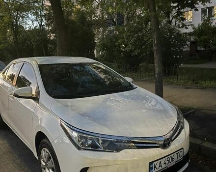 Белый Тойота Королла, объемом двигателя 1.6 л и пробегом 155 тыс. км за 12500 $, фото 1 на Automoto.ua