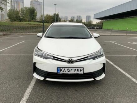 Тойота Королла 2017 в Вишневом на Automoto.ua Белый Тойота Королла, объемом двигателя 1.6 л и пробегом 170 тыс. км за 13000 $, фото 1 на Automoto.ua