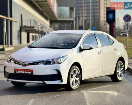 Белый Тойота Королла, объемом двигателя 1.6 л и пробегом 155 тыс. км за 12900 $, фото 1 на Automoto.ua