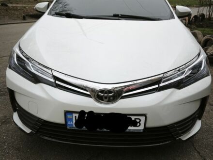 Белый Тойота Королла, объемом двигателя 1.6 л и пробегом 29 тыс. км за 17100 $, фото 1 на Automoto.ua