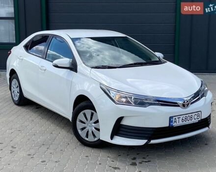 Белый Тойота Королла, объемом двигателя 1.3 л и пробегом 150 тыс. км за 9400 $, фото 1 на Automoto.ua