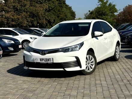 Белый Тойота Королла, объемом двигателя 1.3 л и пробегом 224 тыс. км за 11056 $, фото 1 на Automoto.ua