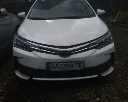 Белый Тойота Королла, объемом двигателя 1.6 л и пробегом 17 тыс. км за 13200 $, фото 1 на Automoto.ua