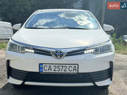 Білий Тойота Королла, об'ємом двигуна 1.33 л та пробігом 53 тис. км за 16000 $, фото 1 на Automoto.ua