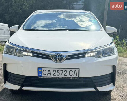 Білий Тойота Королла, об'ємом двигуна 1.33 л та пробігом 53 тис. км за 16000 $, фото 1 на Automoto.ua