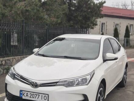 Белый Тойота Королла, объемом двигателя 1.6 л и пробегом 161 тыс. км за 13700 $, фото 1 на Automoto.ua