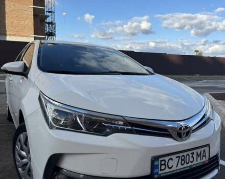 Білий Тойота Королла, об'ємом двигуна 1.6 л та пробігом 164 тис. км за 15000 $, фото 1 на Automoto.ua